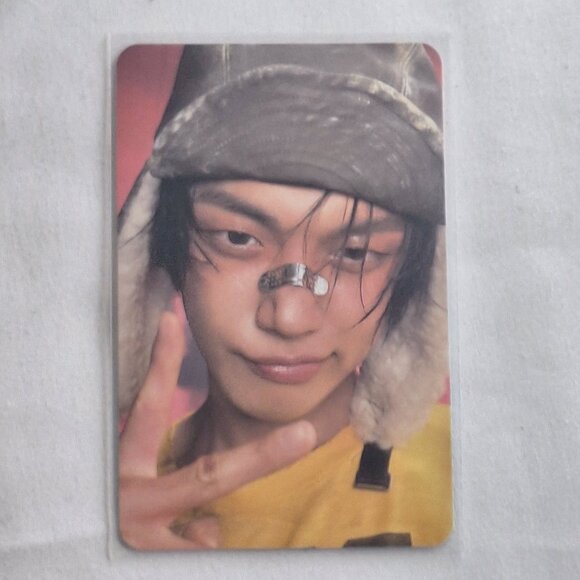 TXT The Star Chapter: TOGETHER (AFTERGLOW VER.) Photocard - YEONJUN - Picture 1 of 2